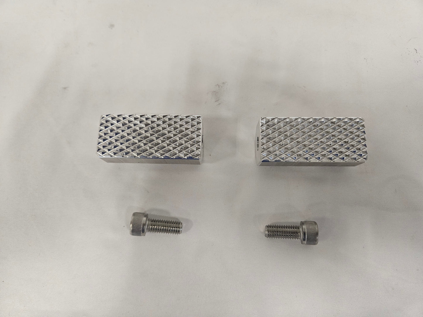 Forward Grip Shift/Brake peg