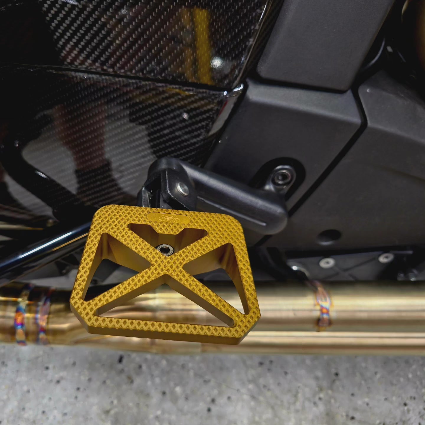 Pistol Grip Mini Floor Boards
