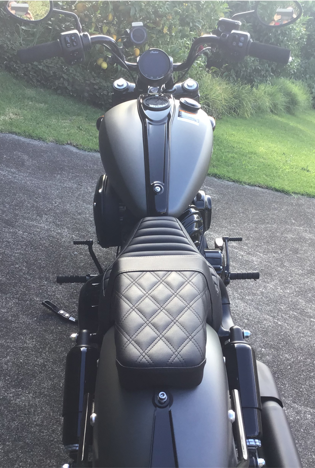 Customizable '22+ Indian®  Chief, Chief Dark Horse Step-Up Seat - Black