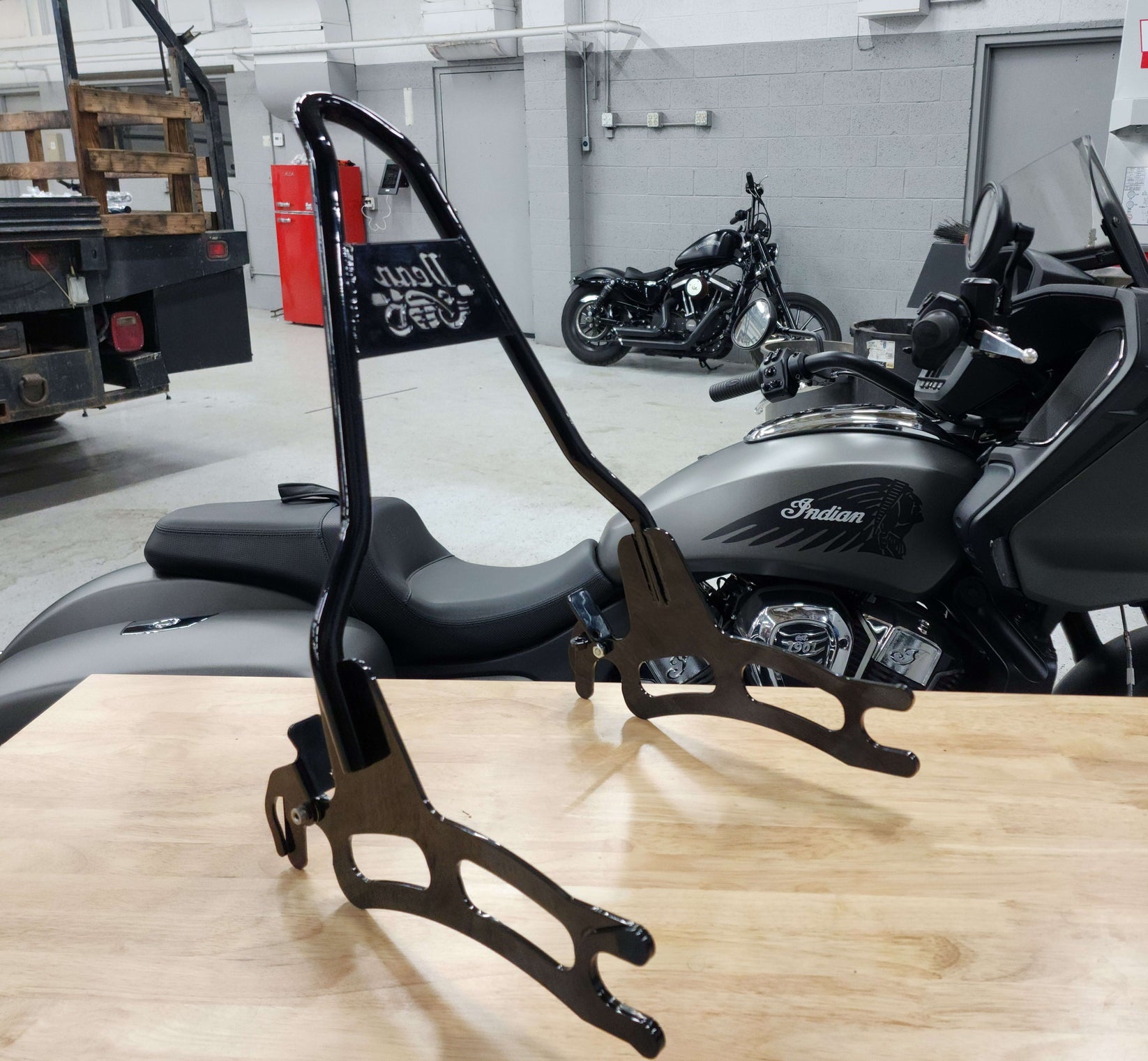 Classic Indian Quick Release Sissy Bar SHORT DeanSpeed